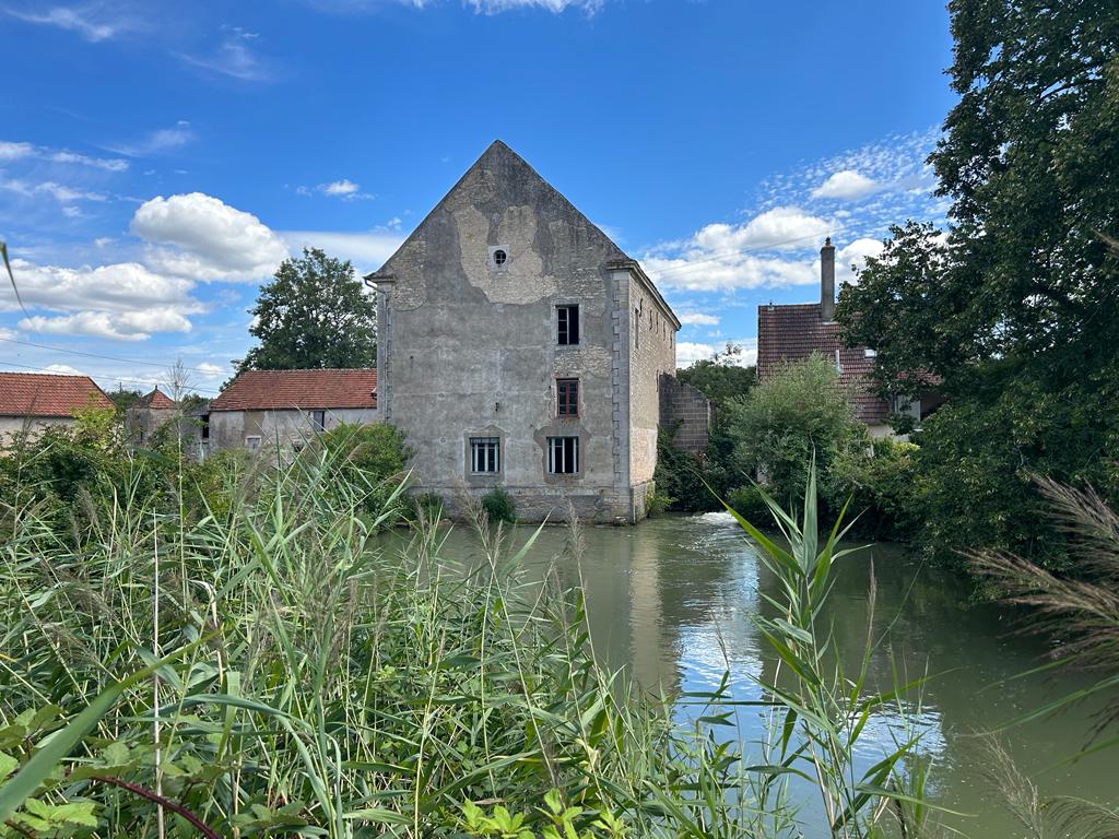 French canals via bikes