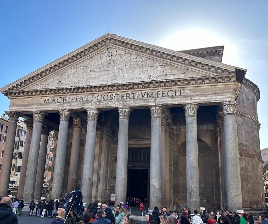 Pantheon Italy