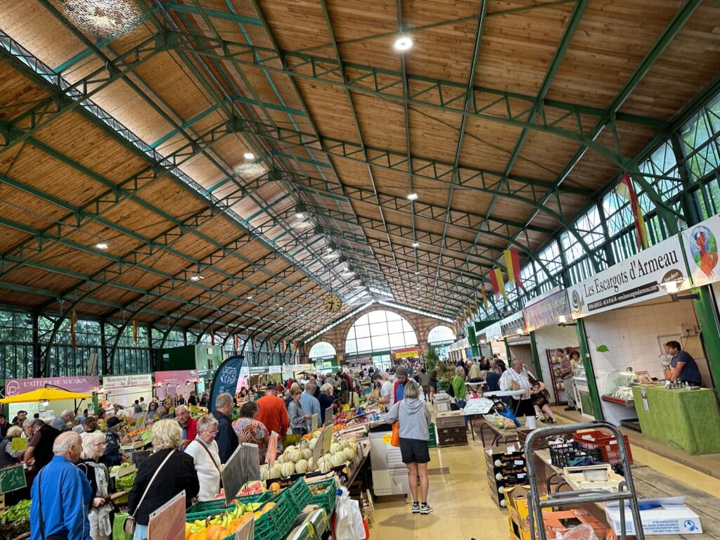 Joigny markets